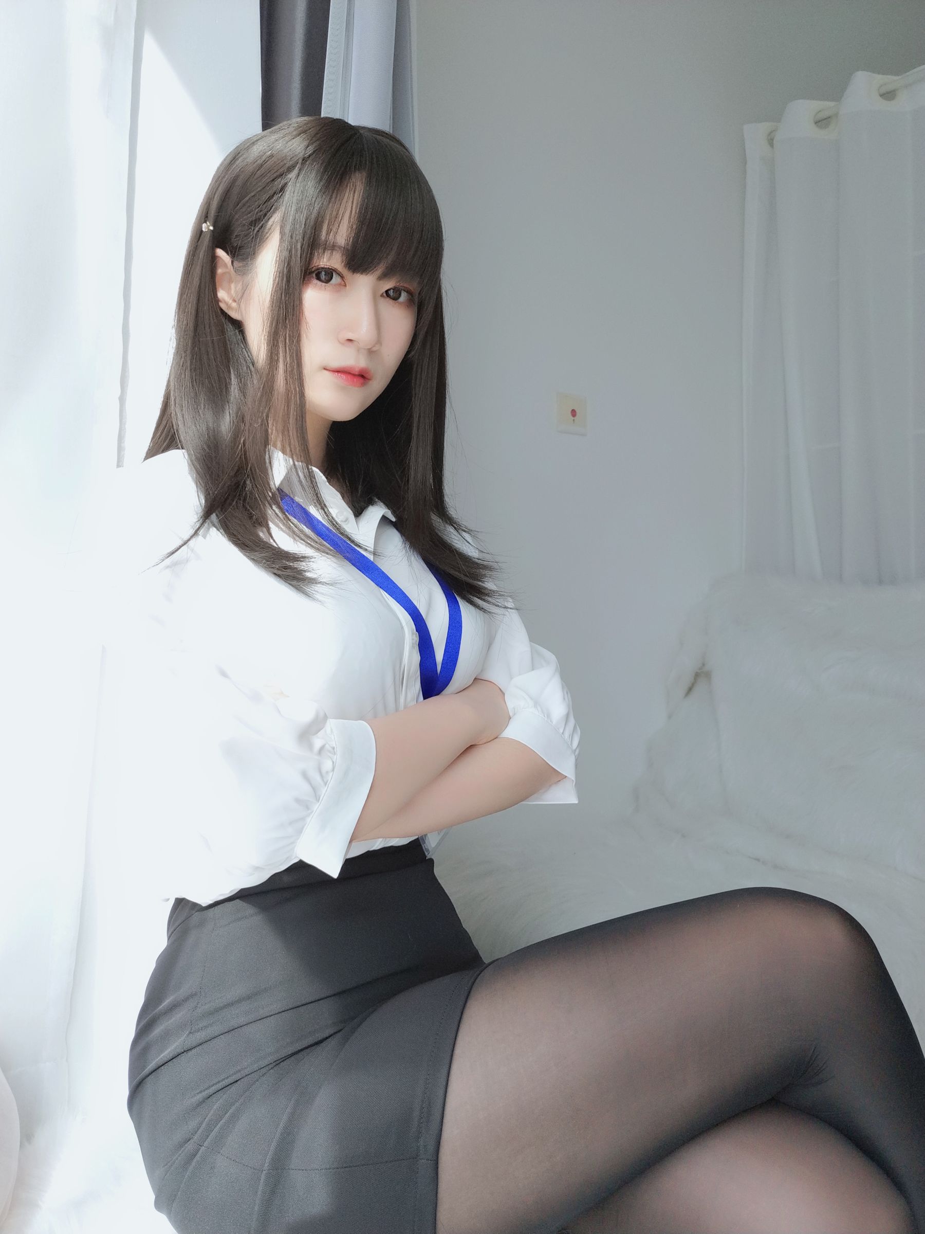 Coser小姐姐白银81–制服写真插图5